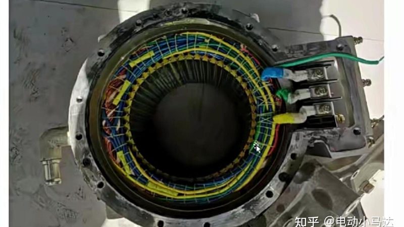 伺服电机与步进电机：性能差异与适用场景解析